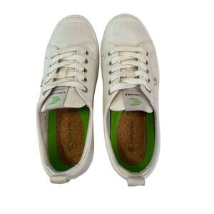 Cariuma Oca Low Women’s Sneakers – White Canvas, US 9 / EU 40, EUC